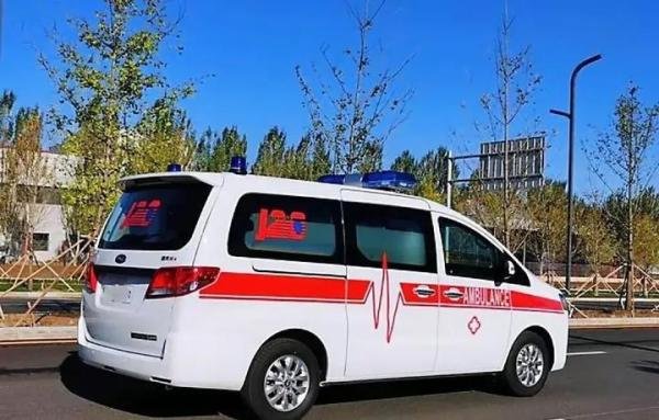 触目惊心!一场车祸导致8死3伤。车祸原因曝光,让人不能理解