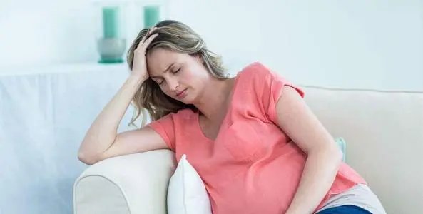新乡一产妇第三胎生下龙凤四胞胎,是自然受孕的吗?