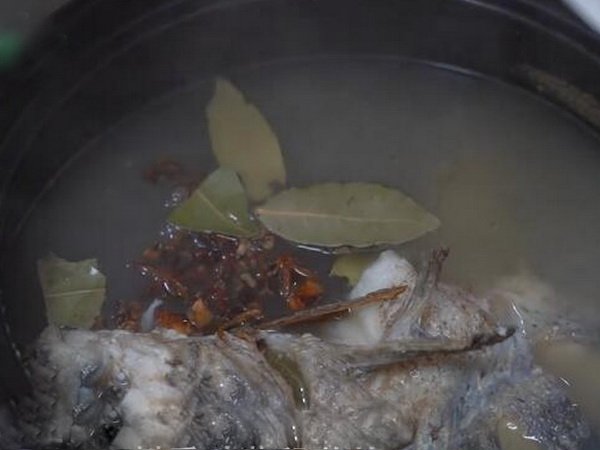清炖清江鱼怎么做