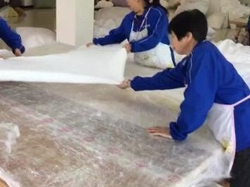 蚕茧怎么做成蚕丝被