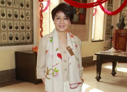 娶了4个太太的何鸿燊,他的感情史堪称传奇,他为什么能娶4个老婆?