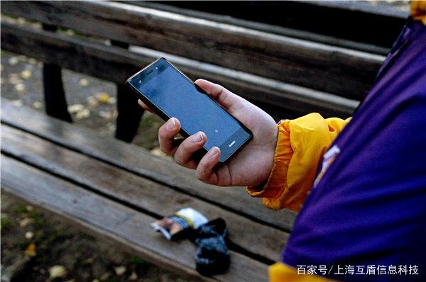 华为图案锁屏在哪设置