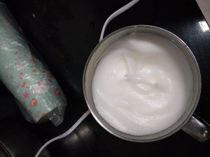 烤蛋糕能用微波炉吗?