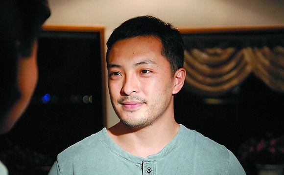 富大龙三封影帝,却靠送外卖维生,至今没钱买房,富大龙为何那么穷?