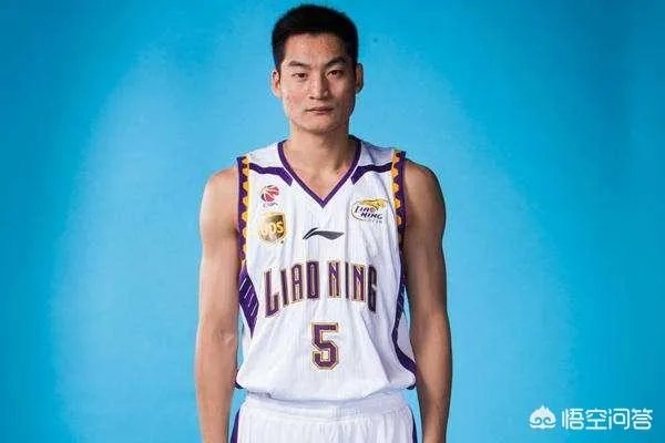 有人说出走辽宁男篮的柴长易发挥这么好,为什么辽宁男篮还要放走他?他还有可能重返辽宁队吗?