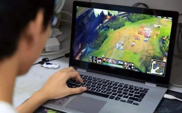 打游戏连输肺气炸,心态差对身体好吗?