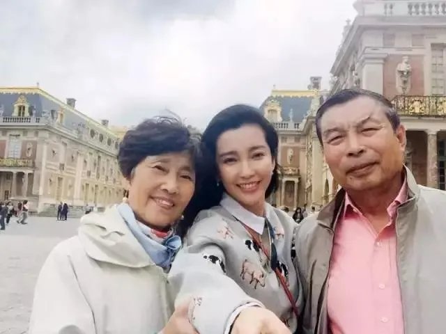 李冰冰恋情曝光,小男友究竟是何许人也?