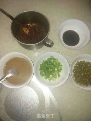 热干面