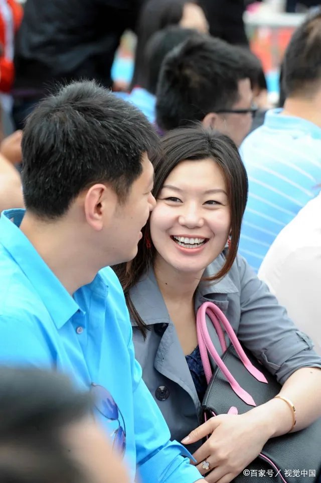 莫科现任妻子有多孝顺？