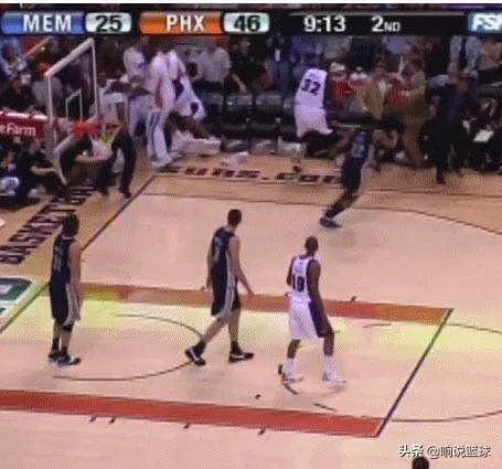 NBA球员都有哪些让人捧腹大笑的场面?