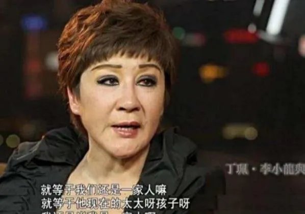 向华强唯一的亲生女儿是谁?现在结婚了吗??