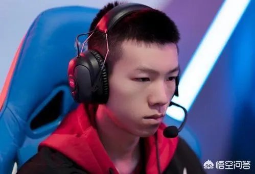 MLXG已经打到韩服前二十,为什么RNG不肯给他上场的机会呢?有内幕?