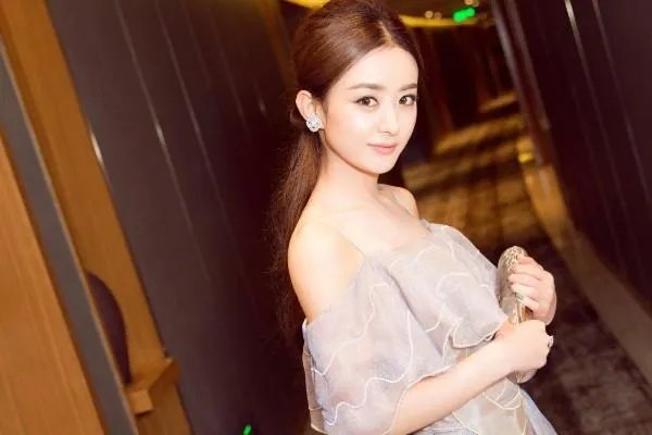 赵丽颖为什么感觉最近突然变得成熟了?