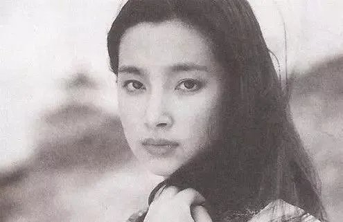 李冰冰恋情曝光,小男友究竟是何许人也?