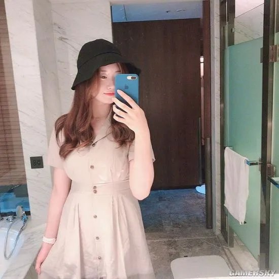 韩国女数学老师走红 网友：老师我想学数学