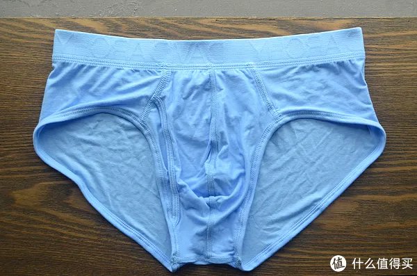 30-100元男士内裤系列测评 篇四:三角内裤测评 舒雅、优衣库、DA、蕉内、螃蟹秘密5款