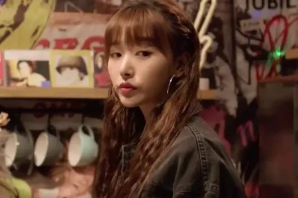 孔雪儿翻跳BLACKPINK,为何说她是舞蹈实力担当?