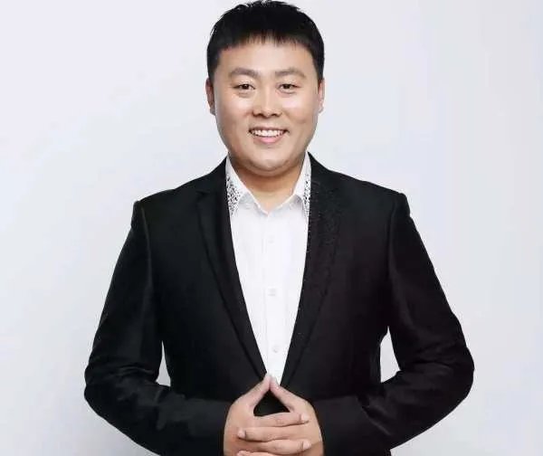 刘大成星光大道走红后,在北京买千万豪宅,他的真实身份是什么?