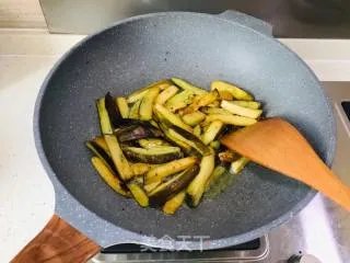 鱼香茄子煲
