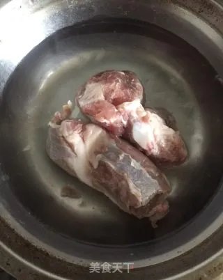 粉葛鲮鱼汤
