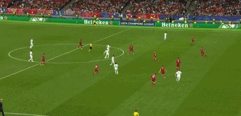 亚冠上港2-2浦和红宝石,日本的第一个进球是颜骏凌的锅还是犯规?哈桑执法公平吗?