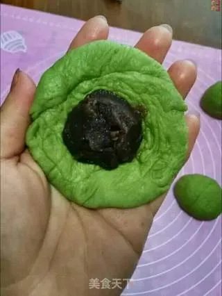 青蛙挤挤面包(抹茶豆沙包)