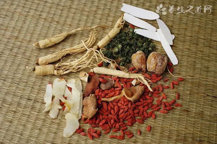 金不换酒42度多少钱一瓶,是小窖酿造的优质低端口粮酒(附价格表)