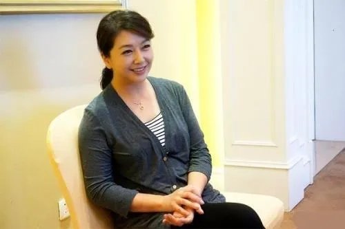 江珊嫁给了小15岁的男友张博,姐弟恋会幸福吗?