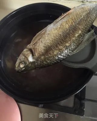 粉葛鲮鱼汤
