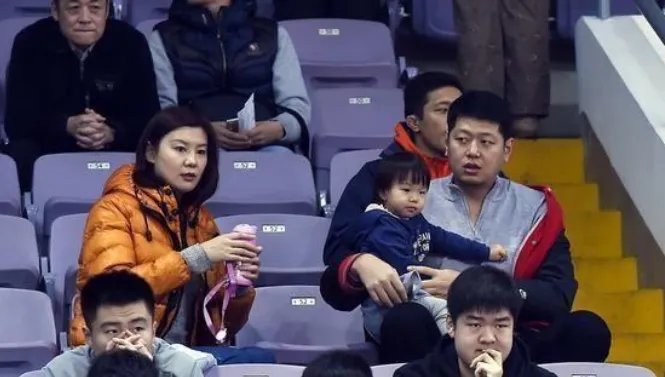 莫科现任妻子有多孝顺？