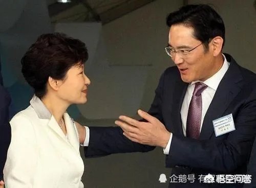 你觉得朴槿惠的执政风格到底是软弱,还是强硬?为什么?