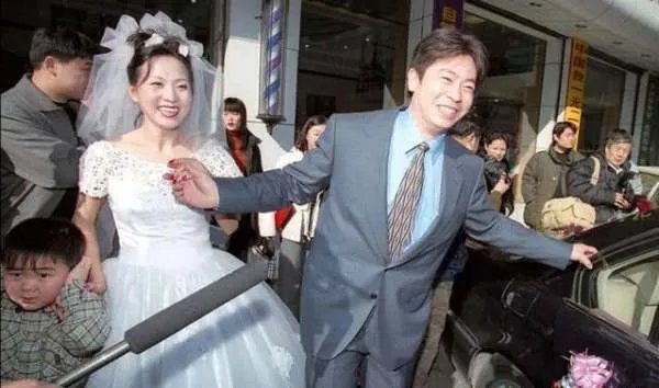 田径女神王军霞现状如何?