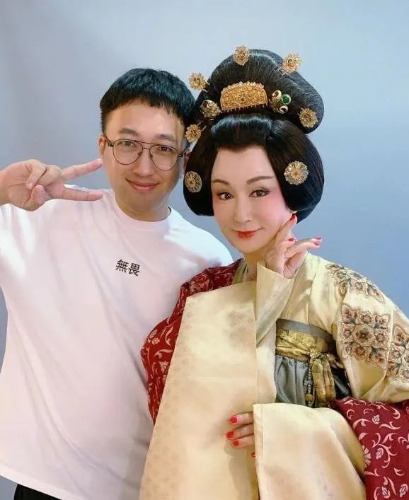49岁演《游龙惊凤》少女红拂惊为天人，如今怎样？