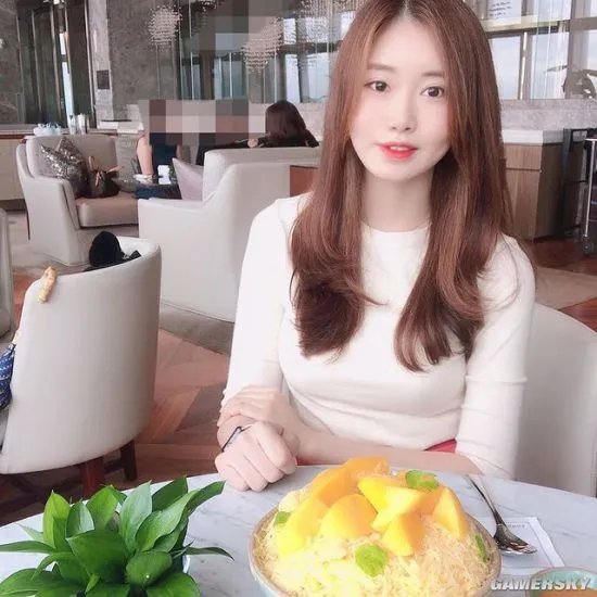 韩国女数学老师走红 网友：老师我想学数学