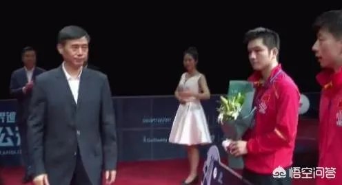 中国公开赛，马龙4-1击败樊振东摘得男单冠军，如何评价本场龙胖的发挥？