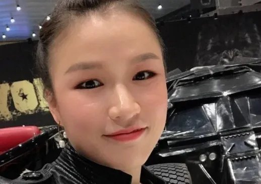 张伟丽多高