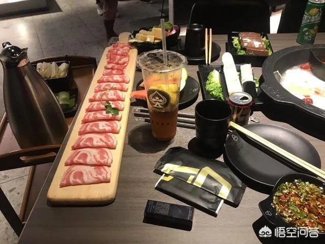 有哪些好吃的明星餐厅可以推荐?