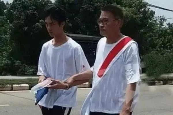 吴伟仑透露吴孟达遗愿,要好好照顾妈妈,对此你怎么看?