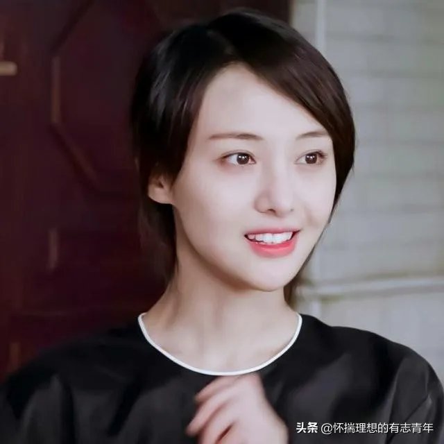 如何看待郑爽发文说心疼《奇妙小森林》工作人员自己买水喝?