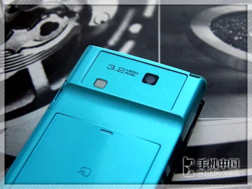 支持320万像素拍照
