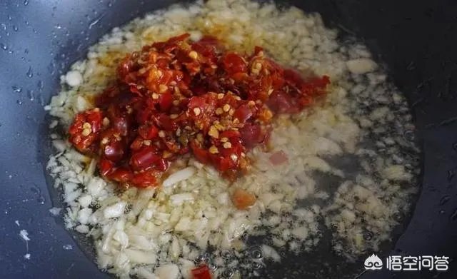 剁椒鱼头蒸多少分钟肉质最鲜嫩？