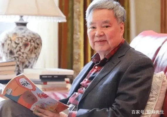 中小学语文教科书总主编回应质疑,具体是如何回应的?