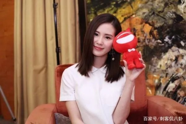 吴奇隆疑似传来“噩耗”,前妻马雅舒曝料黑历史当头一棒,刘诗诗咋回应的?