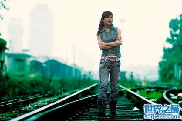 超女唐笑打武警事件结果曝光，公开道歉依旧被骂 