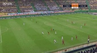 怎么看待2018中超上港对富力上半场武磊的帽子戏法?