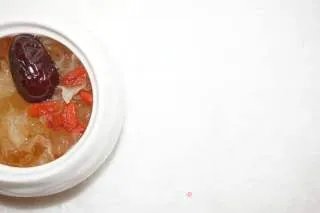 丑耳红枣羹
