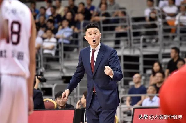 如果周鹏四月中旬可以复出,杜锋带领的国家队可以打进奥运会吗?