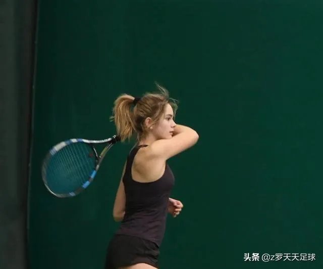 15岁的网球少女麦基瑞恩为何会迅速在美国蹿红呢?