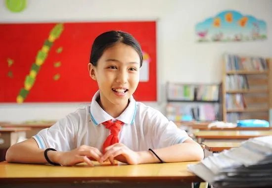 12岁女孩赢得全国街舞冠军,从小靠比赛奖金帮补家计,打动你的有哪些?