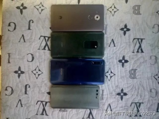 大家都是用什么牌子的手机，统计看看是用哪个牌子手机的最多，发出来比一比？